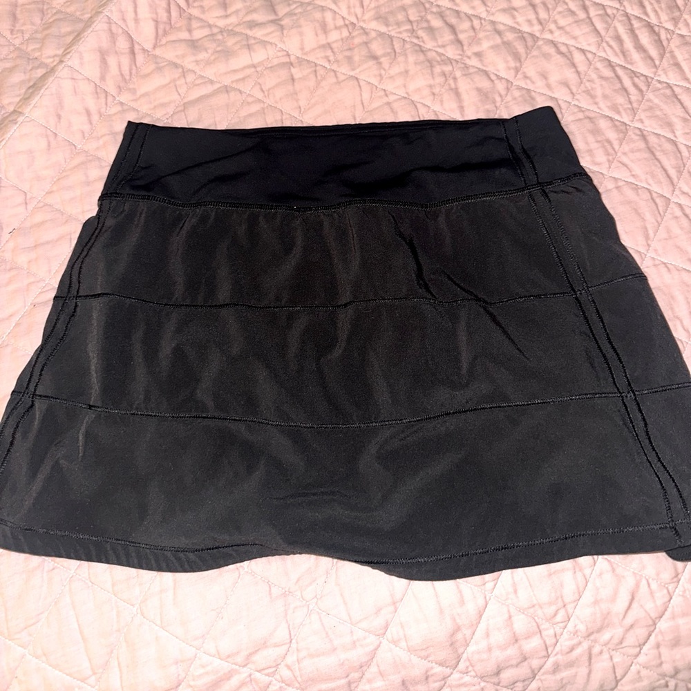 black Lululemon skirt, like new